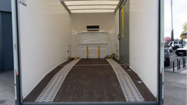 Mercedes-Benz Sprinter (22 Reg) 519 2.0CDI Progressive (Car Transporter) Image 3
