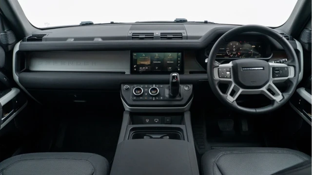 Land Rover Defender (72 Reg) 90 3.0 D250 X-Dynamic SE (Black Pack) Image 2