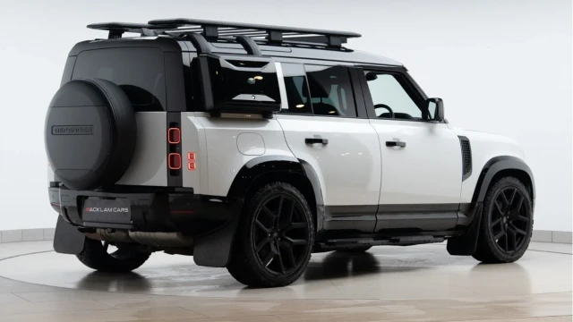 Land Rover Defender (22 Reg) 110 3.0 D250 S (Explorer) Image 5