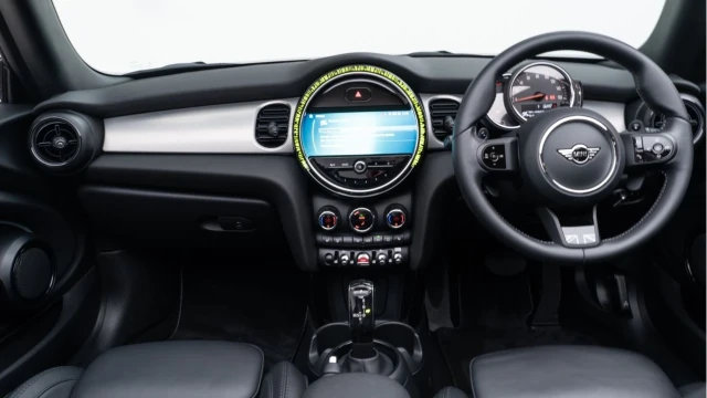 MINI Convertible (72 Reg) Cooper S 2.0 Exclusive Convertible Image 3