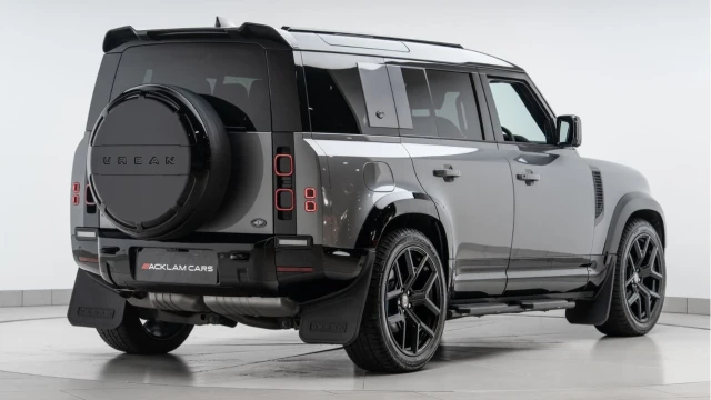 Land Rover Defender (23 Reg) 110 3.0 D300 S (7 Seat) (Bespoke) Image 6