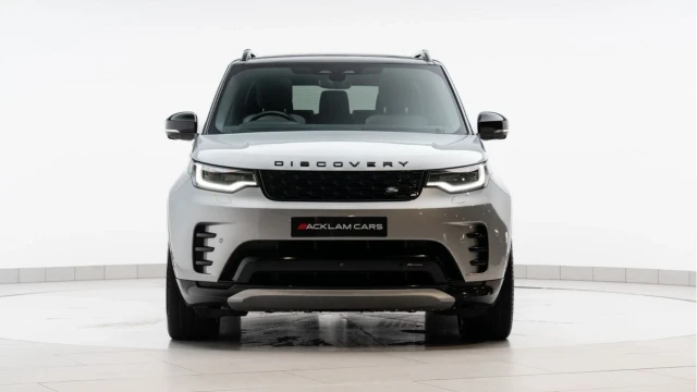 Land Rover Discovery (72 Reg) 3.0 D300 R-Dynamic SE Image 4