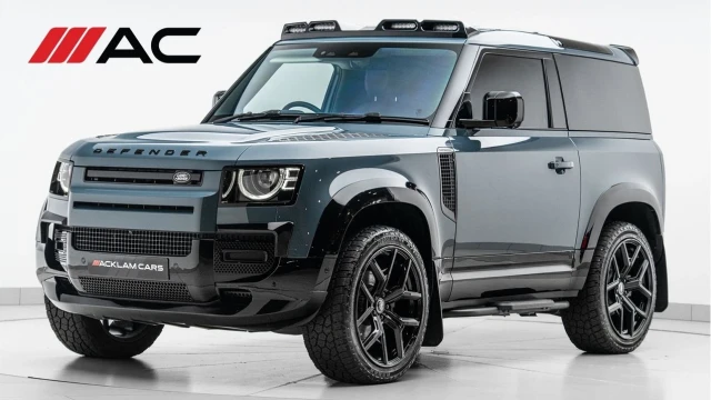 Land Rover Defender (24 Reg) 90 3.0 D250 SE Hard Top Commercial (+VAT) Image 1