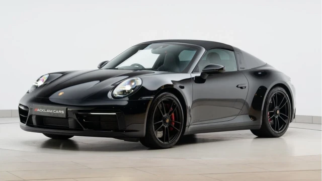 Porsche 911 (72 Reg) 3.0 Targa 4 GTS Image 2