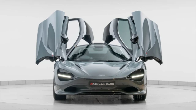 McLaren 750S (74 Reg) 4.0 V8 Coupe Image 8