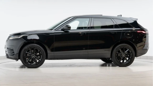 Land Rover Range Rover Velar (74 Reg) 2.0 P400e Dynamic HSE Hybrid (VAT Q) Image 4