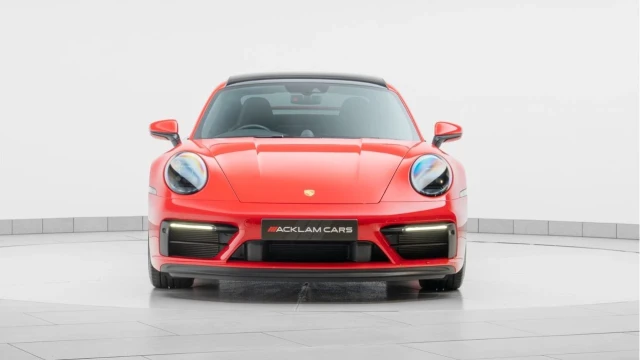 Porsche 911 (73 Reg) 3.0 Carrera 4 GTS Coupe (Aero) Image 7