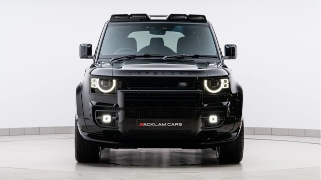 Land Rover Defender (74 Reg) 110 3.0 D350 X-Dynamic HSE (7 Seat) (Bespoke) (VAT Q) Image 7