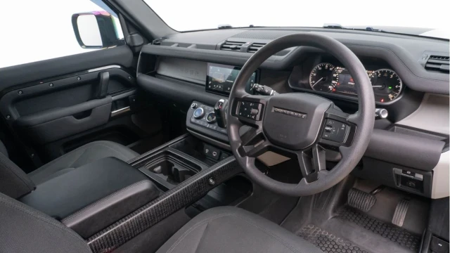 Land Rover Defender (22 Reg) 90 3.0 D250 Hard Top Commercial (+VAT) Image 2