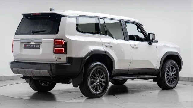 Toyota Land Cruiser (75 Reg) 2.8D Commercial (+VAT) Image 5