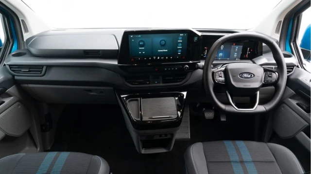 Ford Transit Custom (25 Reg) 300 Sport 2.0 Ecoblue LWB (5 Seat) Image 2