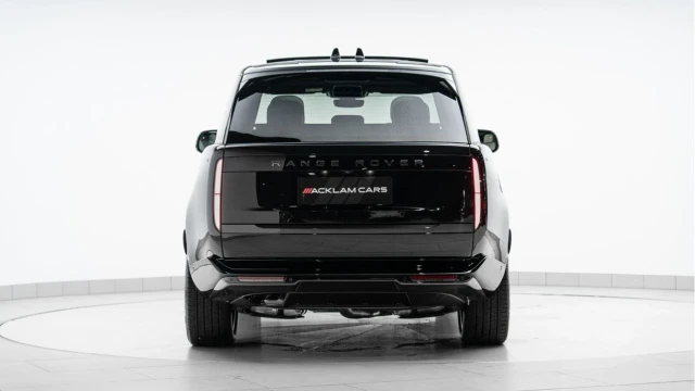 Land Rover Range Rover (75 Reg) 3.0 D300 Edition Image 5