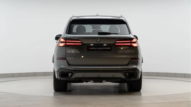 BMW X5 (73 Reg) 3.0 30D M Sport xDrive (Facelift) Image 5