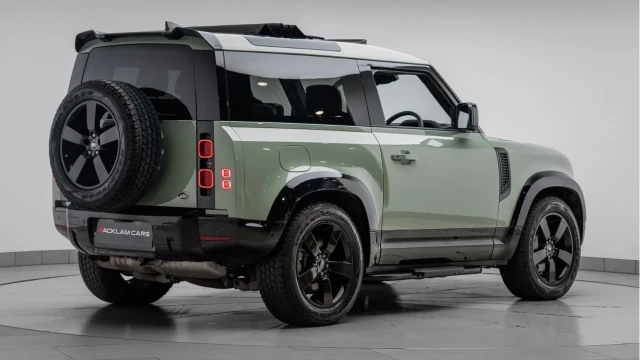 Land Rover Defender (23 Reg) 90 3.0 D300 75th Limited Edition Image 6