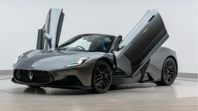 Maserati MC20 (73 Reg) 3.0 V6 MC20 Cielo Convertible (VAT Q) Image 3