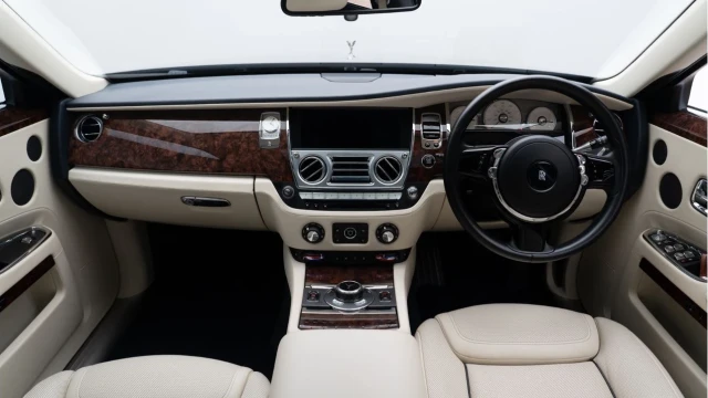 Rolls-Royce Ghost (15 Reg) 6.6 V12 Image 2