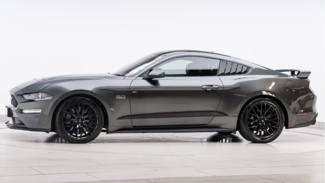 Ford MUSTANG (19 Reg) 5.0 V8 GT Image 4