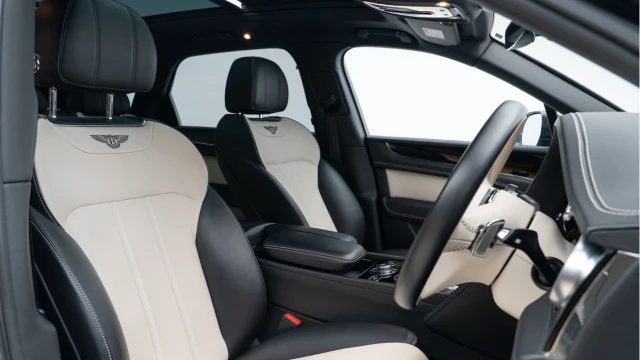 Bentley Bentayga (18 Reg) 4.0 V8 Image 3