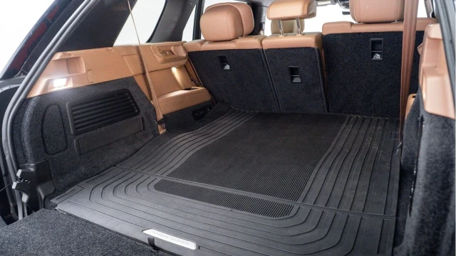 Land Rover Range Rover (72 Reg) 3.0 D350 Autobiography LWB (7 Seat) Image 7