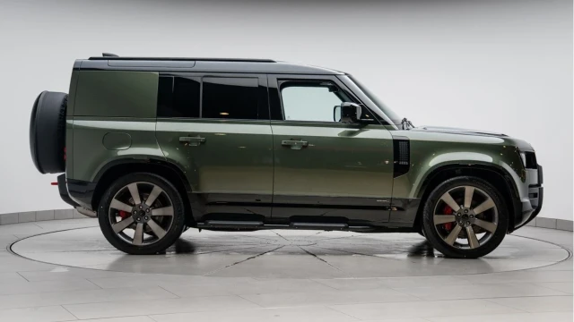 Land Rover Defender (75 Reg) 110 3.0 D350 X Hard Top Commercial Hard Top Commercial (+VAT) Image 7