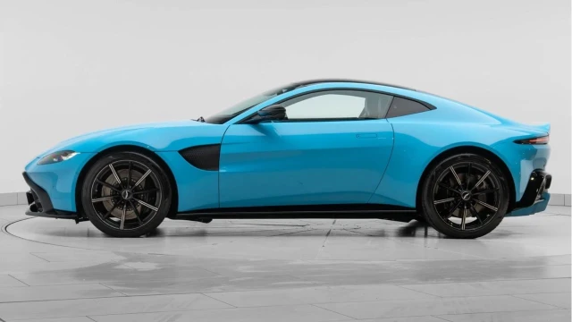 Aston Martin Vantage (70 Reg) 4.0 V8 Vantage Image 4