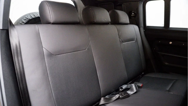 Land Rover Defender (75 Reg) 110 3.0 D250 S Hard Top Commercial (3 Seat) (+VAT) Image 4