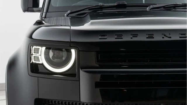 Land Rover Defender (25 Reg) 110 3.0 D250 S (7 Seat) Image 8