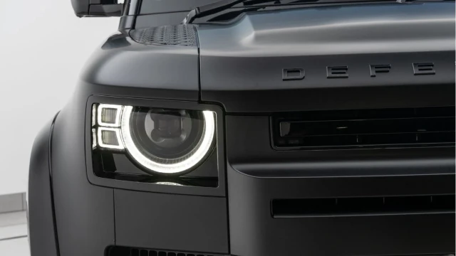 Land Rover Defender (71 Reg) 110 2.0 P400e XS Edition Hybrid (Bespoke) Image 8