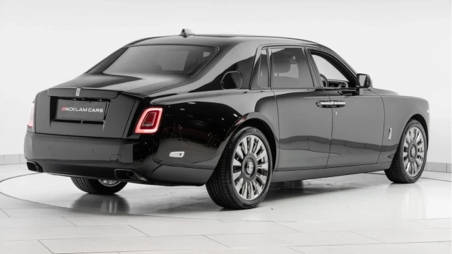Rolls-Royce Phantom (74 Reg) 6.75 V12 VIII Series II Image 7