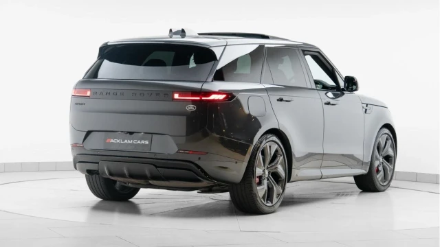 Land Rover Range Rover Sport (23 Reg) 3.0 D350 Autobiography (Black Pack) Image 5