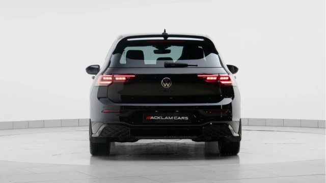 Volkswagen Golf (25 Reg) 2.0TDI Black Edition DSG (Mk8.5) Image 5