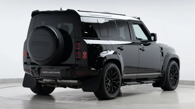 Land Rover Defender (25 Reg) 110 3.0 D350 X-Dynamic HSE (7 Seat) (Bespoke) Image 6