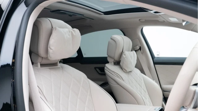 Mercedes-Benz S Class (25 Reg) S350D L 3.0 AMG Line Premium Plus Executive Image 3