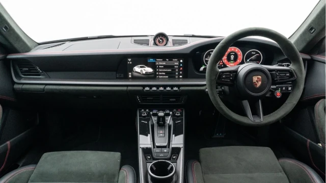 Porsche 911 (25 Reg) 3.6 Carrera GTS PDK (992.2) Image 2