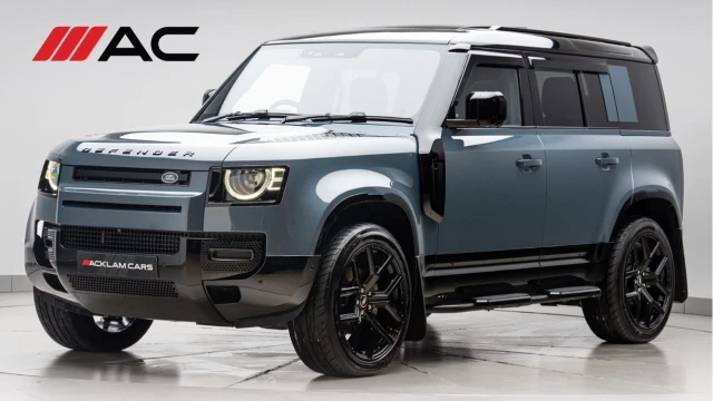 Land Rover Defender (25 Reg) 110 3.0 D250 X-Dynamic SE (Black Pack) Image 1