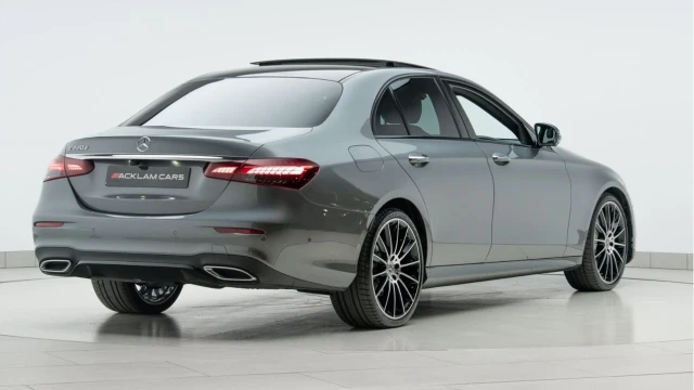 Mercedes-Benz E Class (21 Reg) E220 2.0D AMG Line Night Edition Premium Plus Image 6