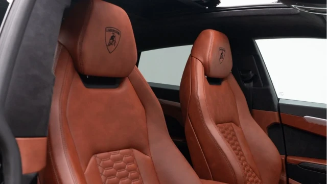 Lamborghini Urus (19 Reg) 4.0 V8 Image 3