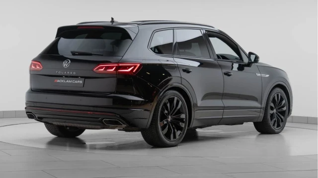 Volkswagen Touareg (70 Reg) 3.0TDI V6 Black Edition Image 6