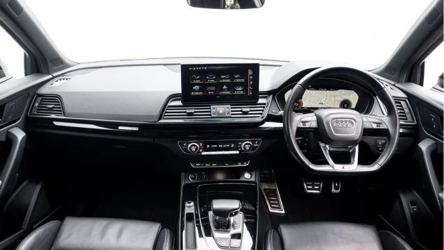 Audi Q5 (22 Reg) 2.0 40TDI S-Line Edition 1 Quattro Image 2