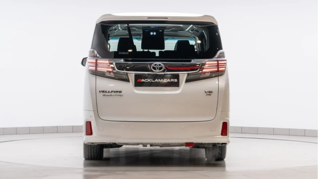 Toyota Vellfire (65 Reg) 3.5 V6 Executive Lounge (7 Seat) Image 5