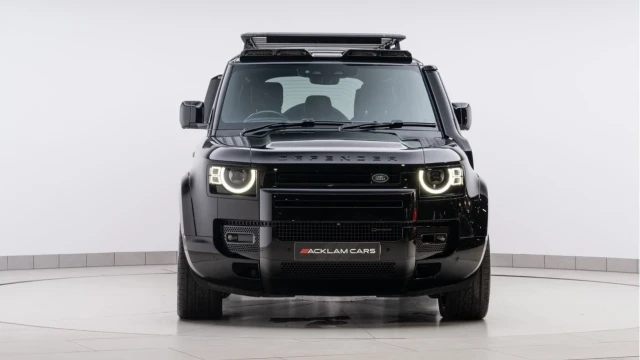 Land Rover Defender (22 Reg) 110 3.0 D300 X-Dynamic HSE (Bespoke) Image 6