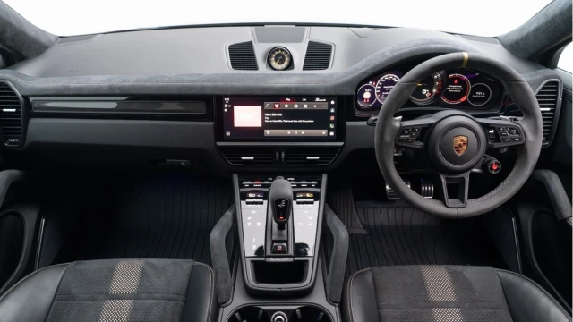 Porsche Cayenne (22 Reg) 4.0 V8 Turbo GT Coupe Image 2