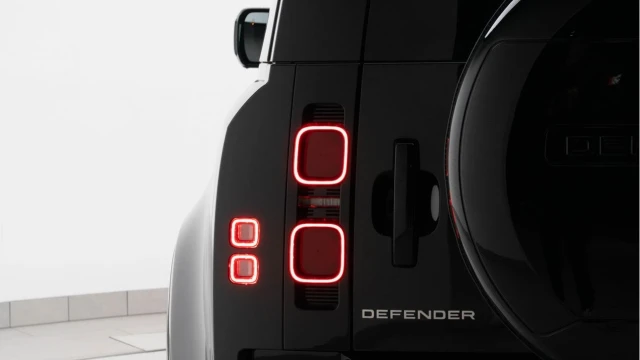 Land Rover Defender (74 Reg) 110 3.0 D250 S Hard Top Commercial (3 Seat) (+VAT) Image 7