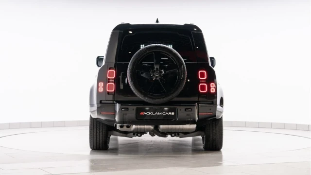 Land Rover Defender (74 Reg) 110 3.0 D350 X-Dynamic HSE Hard Top Commercial (3 Seat) (+VAT) Image 6