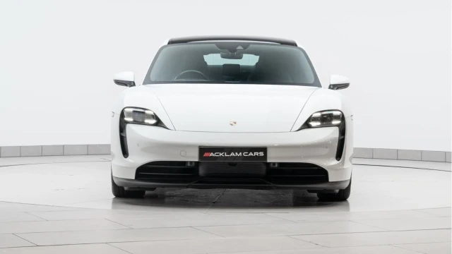 Porsche Taycan (21 Reg) Saloon Image 7