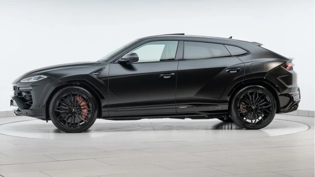Lamborghini Urus (25 Reg) 4.0 V8 SE (VAT Q) Image 5