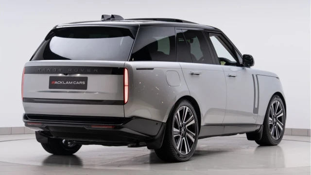 Land Rover Range Rover (25 Reg) 3.0 D350 HSE (Shadow Pack) Image 6