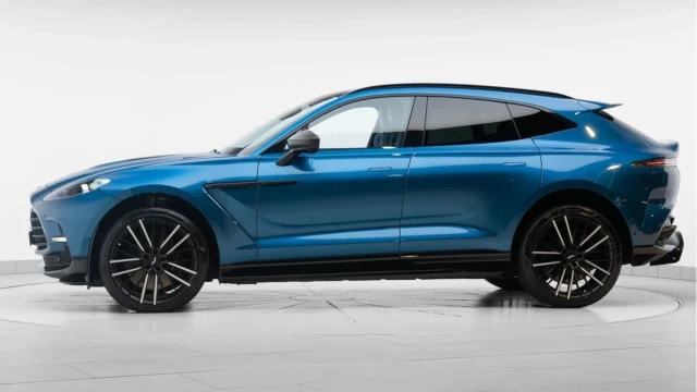 Aston Martin DBX 707 (23 Reg) 4.0 V8 Image 4