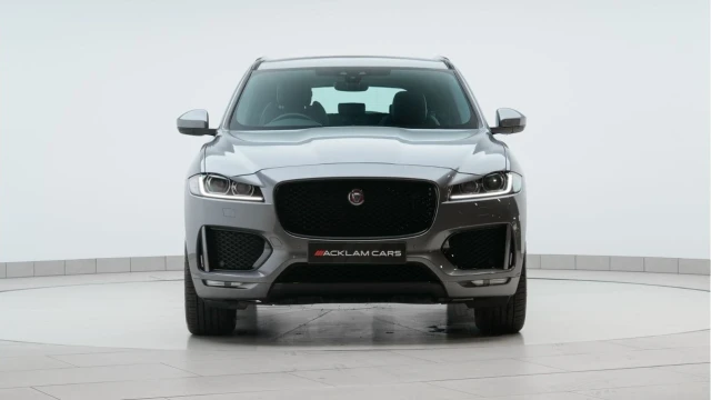 Jaguar F-pace (69 Reg) 2.0 20D Chequered Flag Image 7