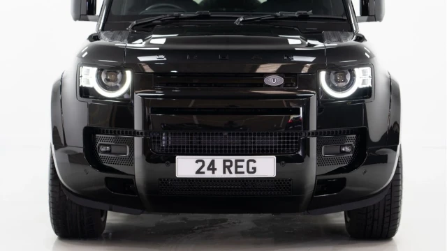 Land Rover Defender (24 Reg) 110 3.0 D250 XS Edition (Bespoke URBAN) (VAT Q) Image 7